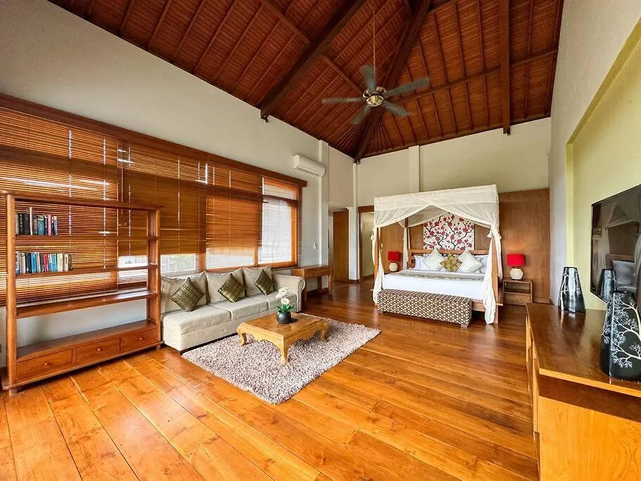 Party Size 4 Bedroom Villa Kerobokan Seminyak